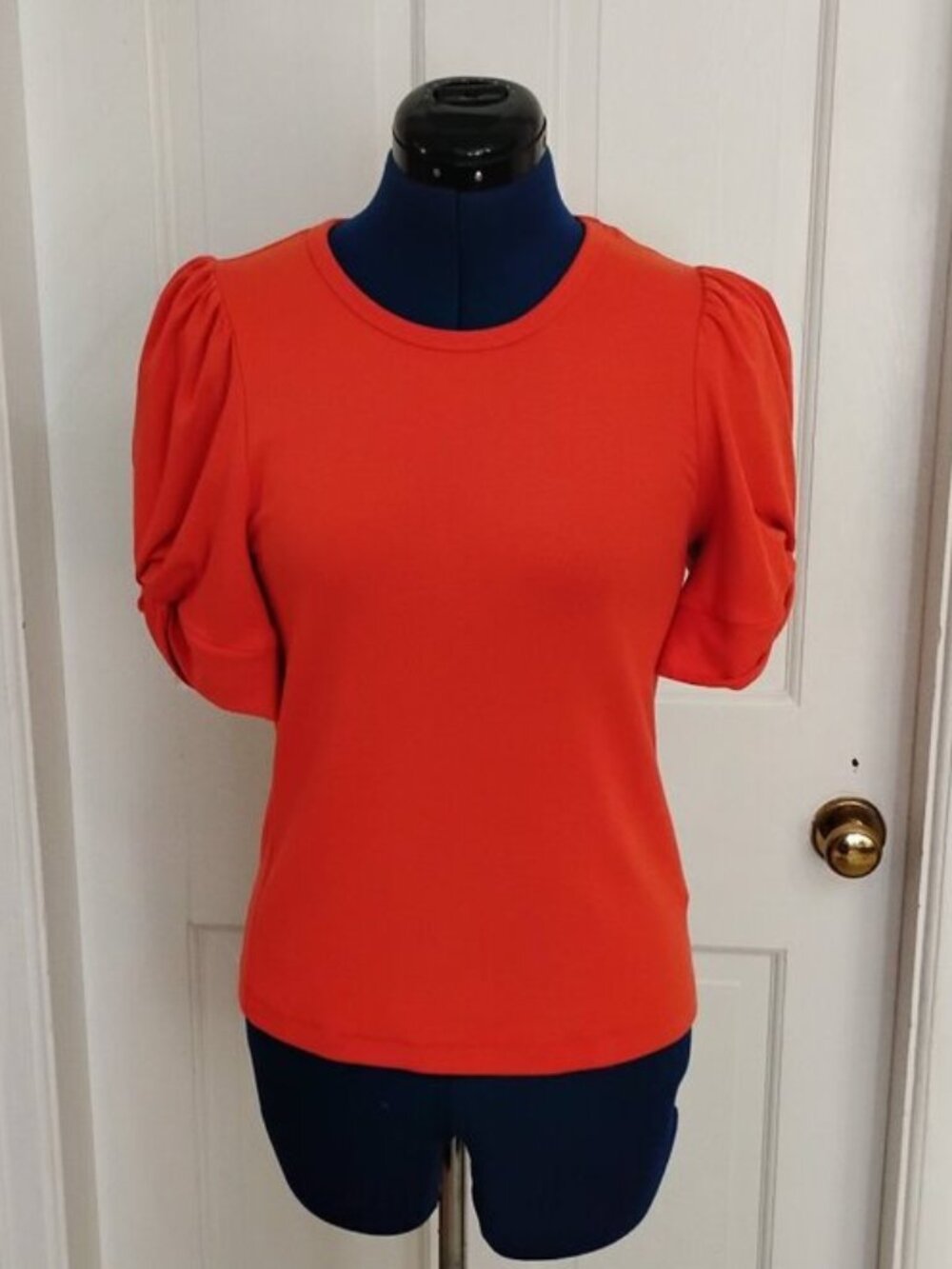 Karen Kane Hemp and Organic Cotton Puff Sleeve Tee - Picture 2 of 6